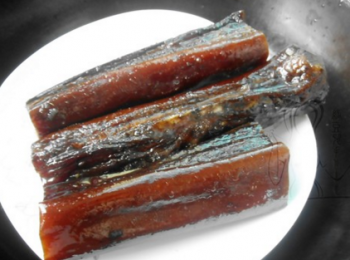 step2: 臘肉放入蒸鍋中蒸15分鐘左右。