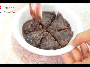 step3: 將紅豆蓉分成6等份，備用。