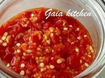 step3: 3.放置室溫一日，再倒入用熱水消咗毒(晾干)既玻璃瓶中，放入冰箱一星期就可以用黎蒸餸。