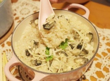 step8: 米飯吸滿了牡蠣的精華~吃起來可是鮮甜的呢!!