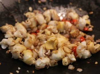 step5: 加入螺肉快炒