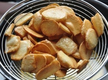 step3: 撈起將油瀝乾