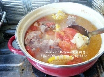 step6: 再蓋上蓋轉慢火煲 1 1/2小時 , 加入少許鹽調味拌勻