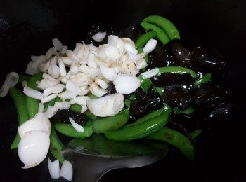 step6: 再倒入百合