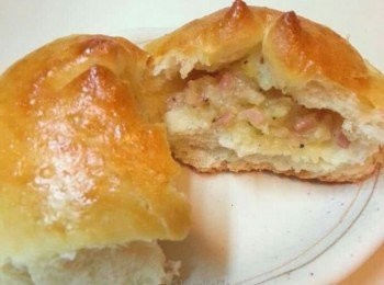 step4: 造型後,,進行第2次發酵,,搽上蛋液,,放入已預熱焗爐,,180度焗15分鐘