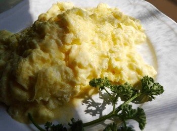 step3: *呈現半熟滑嫩狀態時，迅速撈起~