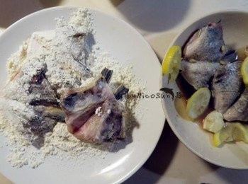 step2: 兩面沾上麵粉