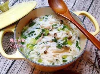 step5: 麵條煮至軟身，加入<span class="group_2">調味</span>即可。