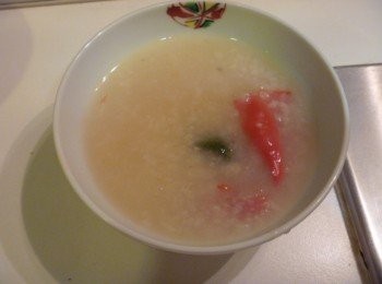 step3: 去除薑片與昆布乾盛碗,放入步驟1的綠茶拌勻即可.