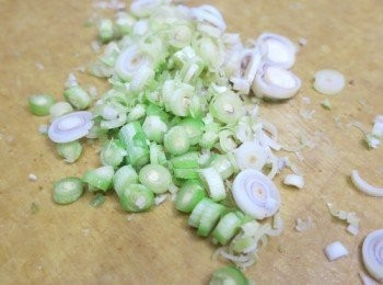 step4: － 香茅切粒