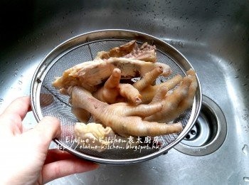 step2: 盛起沖一沖洗及瀝乾