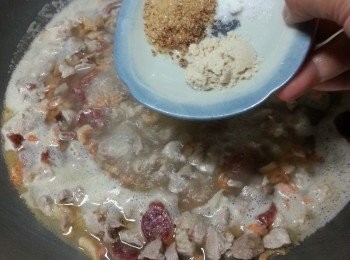 step9: 再落所有餡料調味料炒勻(試味)