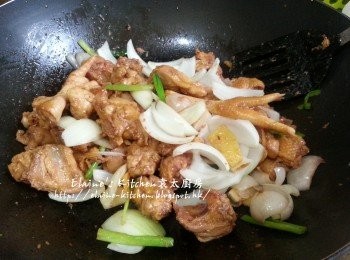 step6: 贊少許酒快炒拌勻
