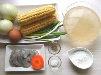 step1: 準備所有<span class="group_1">食材</span>。高湯可用蔬菜高湯或日式高湯。 日式高湯=昆布一小片+柴魚片少許+水,煮滾後立即熄火過濾湯汁=日式高湯。 蔬菜高湯=利用根莖類"洋蔥/西洋芹/胡蘿蔔/薑片/青蔥加水煮約20~30分鐘即可。加入排骨或雞骨燉煮也可以。