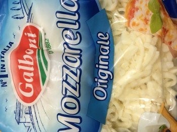 step5: 在餡料面放上一層芝士