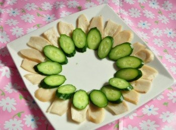 step4: 將杏鮑菇及小黃瓜片隨意擺盤