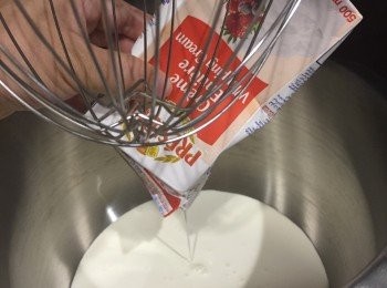 step1: 先將淡忌廉量好