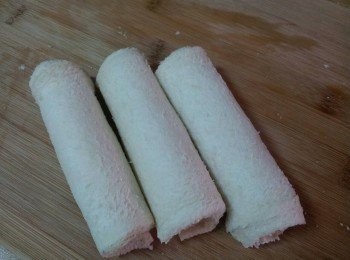 step5: 捲好後輕輕壓一下