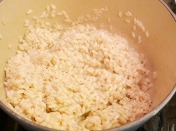 step5: 重覆議步驟4) 約2-3次, 直至所有雞湯用完, 加入忌廉白酒