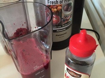 step3: 再加些許龍舌蘭蜜調味享用。