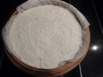 step10: 倒入蒸籠併舖平。