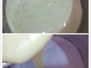 step4: 模型底部鋪上烘培紙，將麵糊倒入。