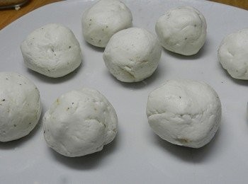 step8: 將<span class="group_2">內餡</span>包入