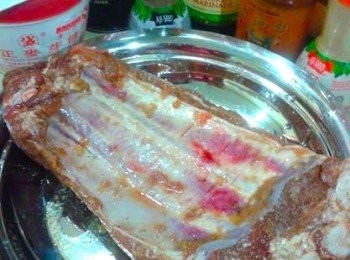 step1: 准备所有<span class="group_1">食材</span>。