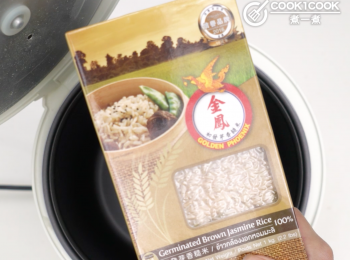 step1: 加入金鳳初發芽糙米1/3碗