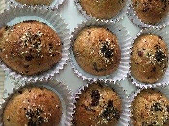 step9: 預熱焗爐170度，焗15-20分鐘，麵包上色就完成。 * 各家爐溫有別，請自行調整時間！