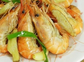 step5: 喜歡來兩杯的朋友們~乾杯吧~但記住.....開車不喝酒，喝酒不開車喔~~