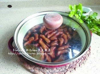 step11: 熄火後一直蓋上蓋浸住鴨舌 (浸的時間越耐越入味)