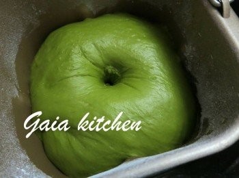 step3: 一次發酵至兩倍大，用手指督個窿冇回彈就ok