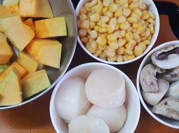 step1: 整理好所有食材，備用。