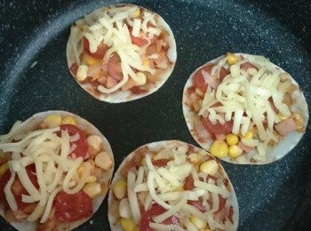 step9: 撒入適量芝士碎