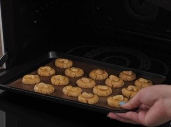 step7: 焗爐預熱160度, 入爐焗13-15分鐘完成