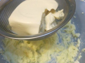 step14: － 豆腐過篩拌入，拌勻
