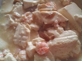 step4: 再把甜蝦刺身放進去再煮大約5分鐘,即可上碟!