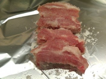 step2: 鹽平均醮上。