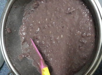 step5: 將打好的紅豆蓉過篩