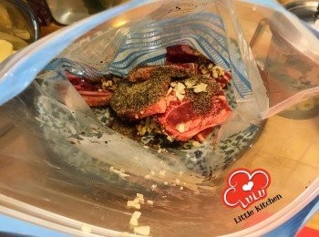 step3: 將所有醃料與牛仔骨拌勻，並醃最少1小時