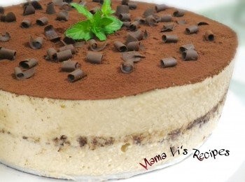 step7: 冷藏至少4小時( 過夜味道更濃郁 )，亨用前把無糖可可粉過篩灑上面便可。