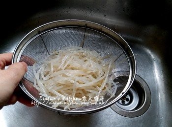 step4: 盛起用水沖洗及瀝乾