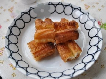 step4: 將烤好的油條段擺盤