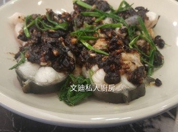 step4: 喜歡的話可加少許生抽。