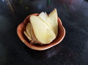 step2: 薑片