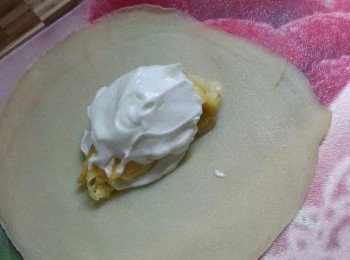 step15: 再加少許忌廉蓋住榴槤肉