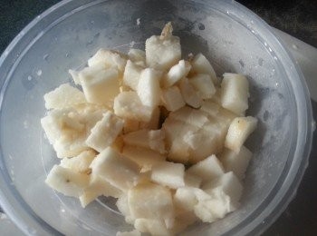 step4: 馬蹄去皮洗淨切粒待用