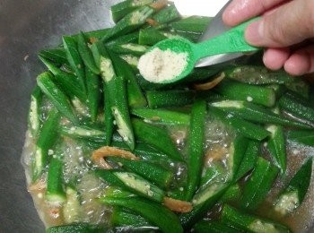 step6: 可加半茶匙雞粉增加鮮味炒勻即可