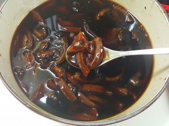 step6: 以水波爐 SUPERHEART HEAT模式 130度，燉十小時即可。